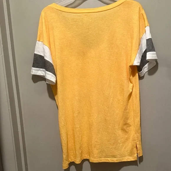PINK Victoria's Secret Yellow and White Short Sleeve Tee - Picture 4 of 4